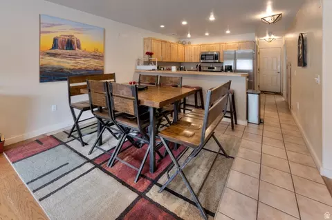 Dining - 3764 Prickly Pear Cir #5A3, Moab, UT 84532 photo 2 of 2