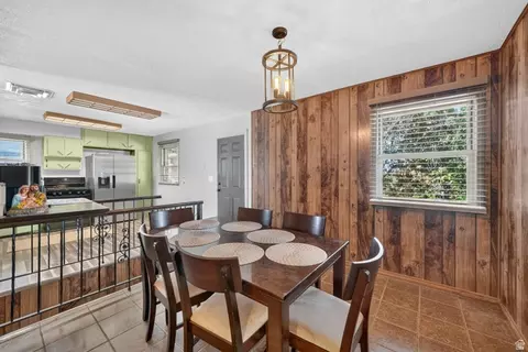 Dining - 271 Jackson Ave, Ogden, UT 84404 photo 1 of 2
