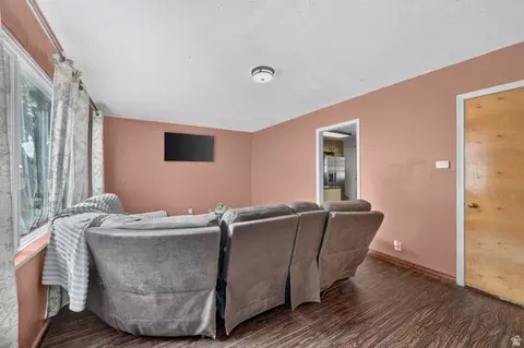 Living - 271 Jackson Ave, Ogden, UT 84404 photo 2 of 2