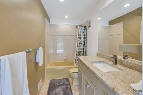 Bath - 1909 E 5150 S, Holladay, UT 84117 photo 2 of 2