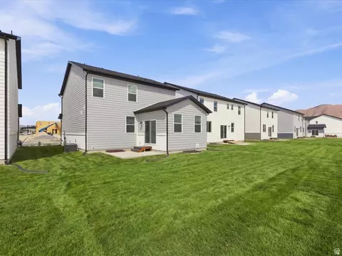 Exterior - 952 E Cody St #6121, Eagle Mountain, UT 84005 photo 5 of 7