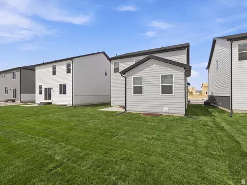 Exterior - 952 E Cody St #6121, Eagle Mountain, UT 84005 photo 7 of 7