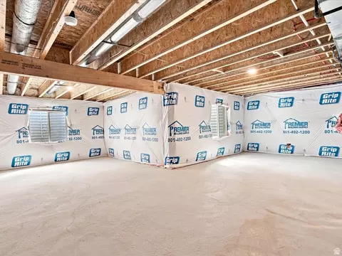 Other - 952 E Cody St #6121, Eagle Mountain, UT 84005 photo 9 of 13