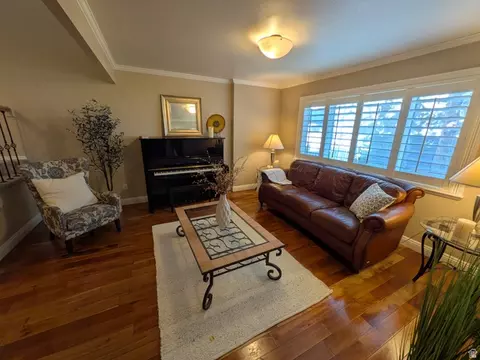 Living - 1190 Regent Ct, Orem, UT 84057 photo 3 of 7