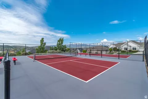 Exterior - 9012 N Suffolk Ln E, Eagle Mountain, UT 84005 photo 13 of 20