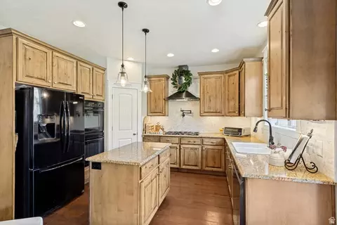 Kitchen - 9012 N Suffolk Ln E, Eagle Mountain, UT 84005 photo 1 of 3