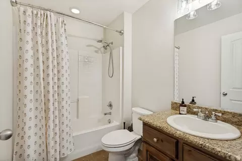 Bath - 9012 N Suffolk Ln E, Eagle Mountain, UT 84005 photo 5 of 5