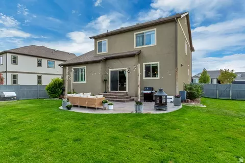 Exterior - 9012 N Suffolk Ln E, Eagle Mountain, UT 84005 photo 9 of 20