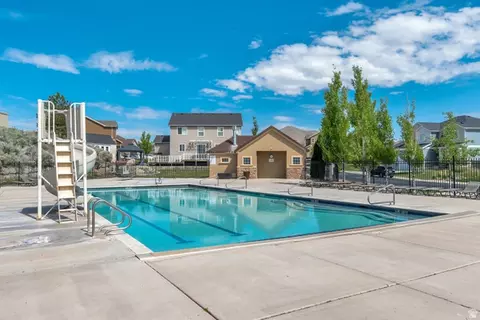 Exterior - 9012 N Suffolk Ln E, Eagle Mountain, UT 84005 photo 12 of 20