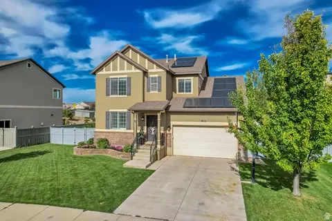 Exterior - 9012 N Suffolk Ln E, Eagle Mountain, UT 84005 photo 19 of 20