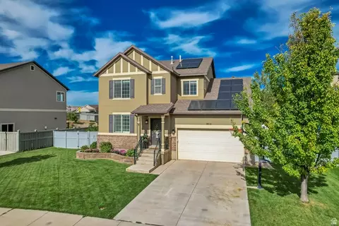 Exterior - 9012 N Suffolk Ln E, Eagle Mountain, UT 84005 photo 18 of 20