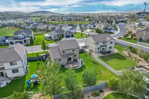 View/Area - 9012 N Suffolk Ln E, Eagle Mountain, UT 84005 photo 9 of 23