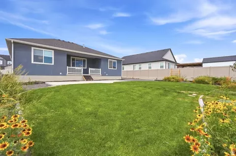 5420 N Cliffrose Dr, Eagle Mountain, UT 84005 photo 36