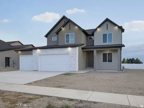 Exterior - 1868 E 960 N #405, Salem, UT 84653 photo 3 of 5