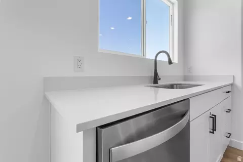 Kitchen - 1868 E 960 N #405, Salem, UT 84653 photo 4 of 4
