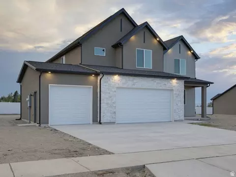 Exterior - 1868 E 960 N #405, Salem, UT 84653 photo 2 of 5
