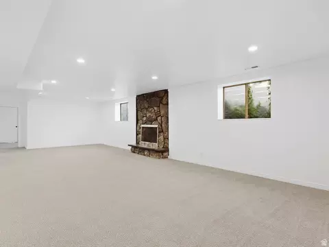 Living - 6082 S Main St, Murray, UT 84107 photo 7 of 8