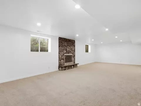 Living - 6082 S Main St, Murray, UT 84107 photo 6 of 8