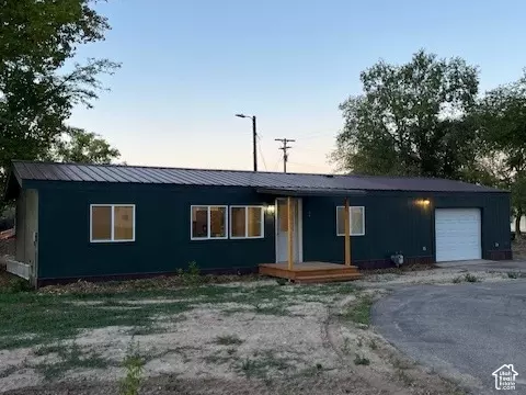 285 E 100 N, Myton, UT 84052