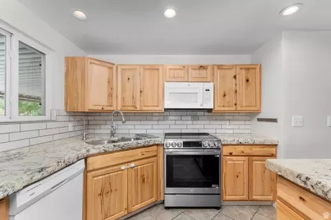 Kitchen - 623 E 8600 S, Sandy, UT 84070 photo 2 of 3