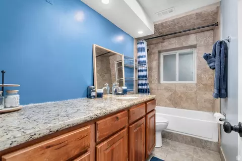 Bath - 623 E 8600 S, Sandy, UT 84070 photo 4 of 4