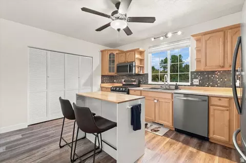 Kitchen - 612 S 600 E, River Heights, UT 84321 photo 1 of 2