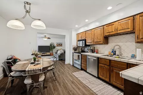 Kitchen - 6709 S Acoma Rd E #239, Midvale, UT 84047 photo 2 of 3