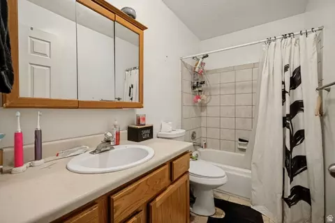 Bath - 6709 S Acoma Rd E #239, Midvale, UT 84047 photo 3 of 4