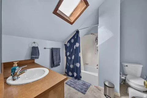 Bath - 582 E 6870 S, Midvale, UT 84047 photo 3 of 3