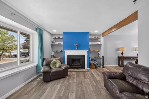 Living - 582 E 6870 S, Midvale, UT 84047 photo 2 of 2
