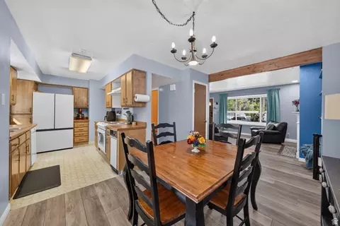 Dining - 582 E 6870 S, Midvale, UT 84047 photo 2 of 3
