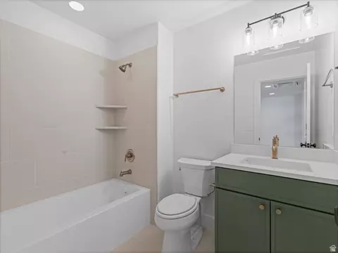 Bath - 1987 E Walker Meadows Cir, Holladay, UT 84117 photo 6 of 6