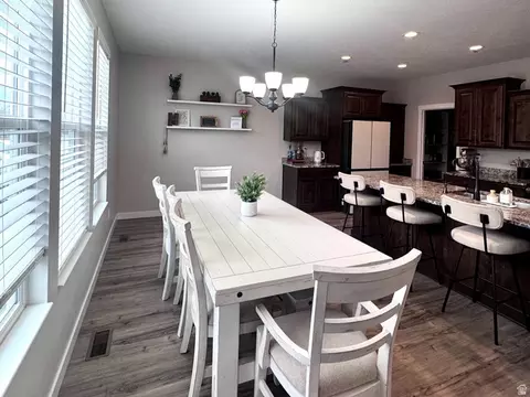 Dining - 1496 W 2000 S, Syracuse, UT 84075 photo 2 of 2