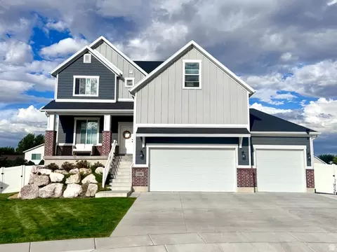 Exterior - 1496 W 2000 S, Syracuse, UT 84075 photo 12 of 12