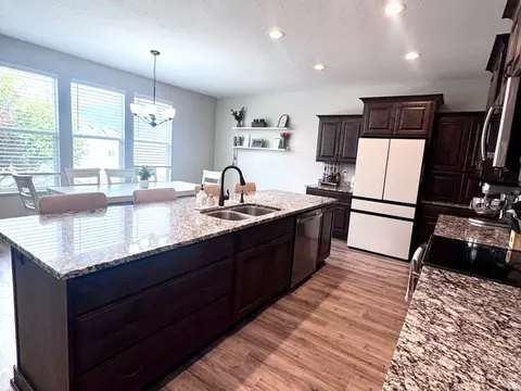 Kitchen - 1496 W 2000 S, Syracuse, UT 84075 photo 4 of 6