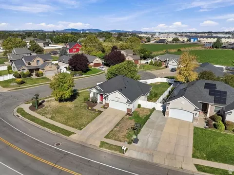 View/Area - 363 E 1900 S, Clearfield, UT 84015 photo 2 of 10