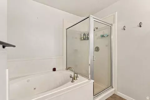 Bath - 363 E 1900 S, Clearfield, UT 84015 photo 3 of 4