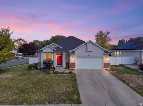 Exterior - 363 E 1900 S, Clearfield, UT 84015 photo 2 of 9