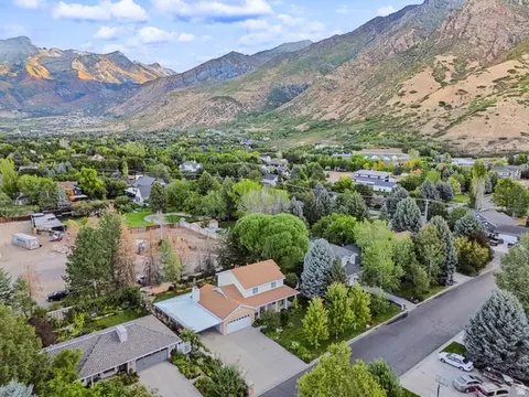 View/Area - 959 E Stonehedge Rd, Alpine, UT 84004 photo 2 of 8