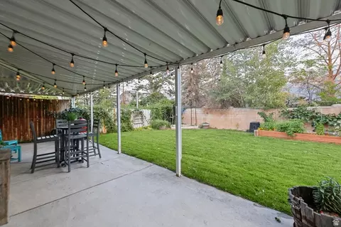 Exterior - 959 E Stonehedge Rd, Alpine, UT 84004 photo 2 of 16