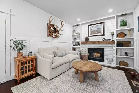 Living - 959 E Stonehedge Rd, Alpine, UT 84004 photo 3 of 4