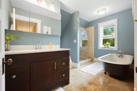 Bath - 1069 Capitol St, Ogden, UT 84401 photo 2 of 3