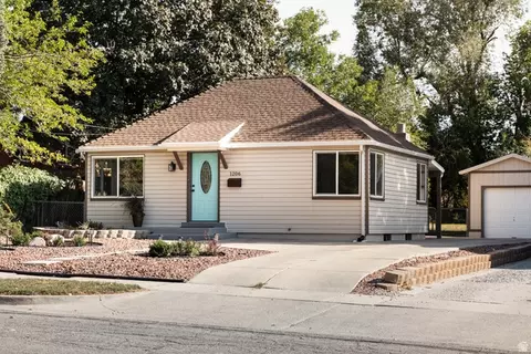 1206 E Charlton Ave E, Salt Lake City, UT 84106