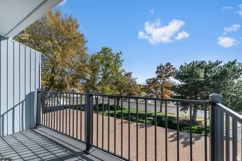 Exterior - 870 S 1625 E #C, Clearfield, UT 84015 photo 4 of 7