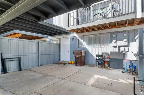 Exterior - 870 S 1625 E #C, Clearfield, UT 84015 photo 5 of 7