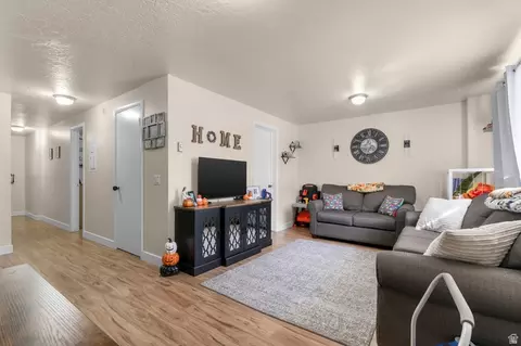 Living - 870 S 1625 E #C, Clearfield, UT 84015 photo 3 of 5