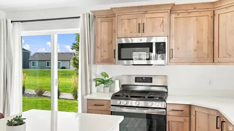 Kitchen - 724 W 500 N, Smithfield, UT 84335 photo 4 of 6