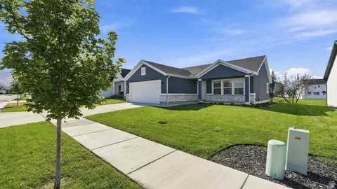 Exterior - 724 W 500 N, Smithfield, UT 84335 photo 14 of 15