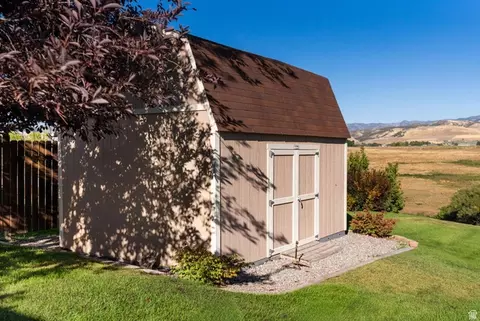 Exterior - 632 S 800 E, Preston, ID 83263 photo 10 of 14