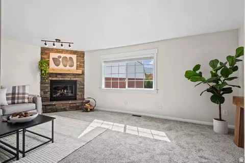 668 E Williamsburg Cir, Sandy, UT 84070 photo 6